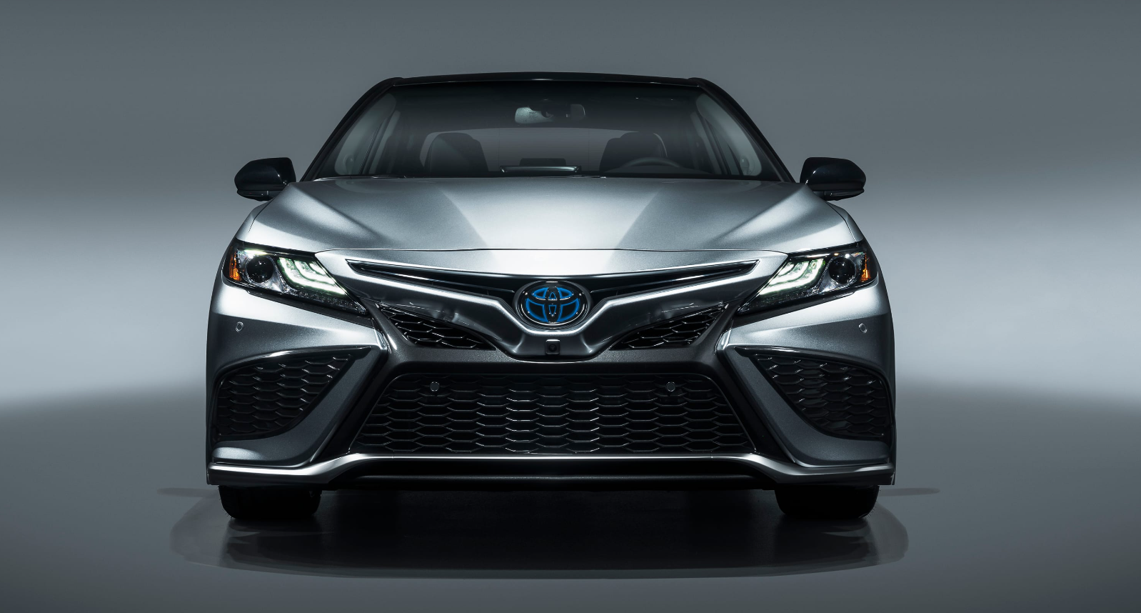 2025 Toyota Camry Hybrid - A Comprehensive Review - 2025Toyota.com